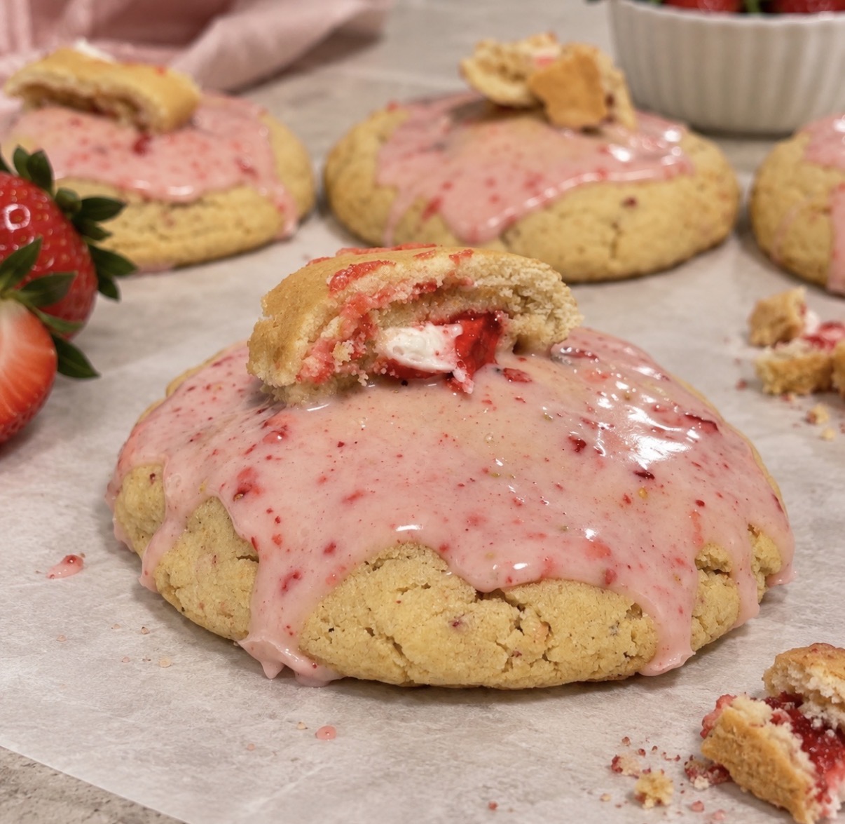 Strawberry & Cream Cookie